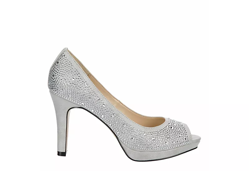 Adrienne Vittadini Womens Gervin Pump - Silver 4 Adrienne Vittadini Womens Gervin Pump - Silver - Image 2