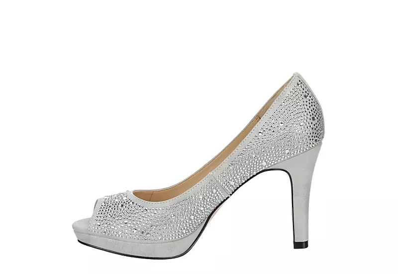 Adrienne Vittadini Womens Gervin Pump - Silver 6 Adrienne Vittadini Womens Gervin Pump - Silver - Image 4
