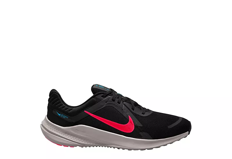 Nike Mens Quest 5 Running Shoe - Black 4 Nike Mens Quest 5 Running Shoe - Black - Image 2